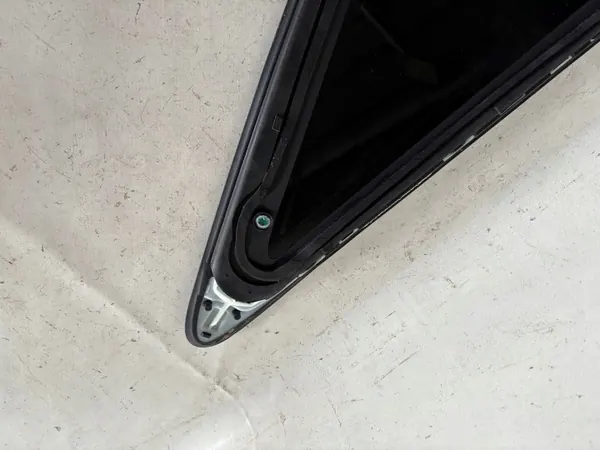 Vidro carroçaria traseiro esquerdo OEM 4K9845297E Audi A6 C8 image 6
