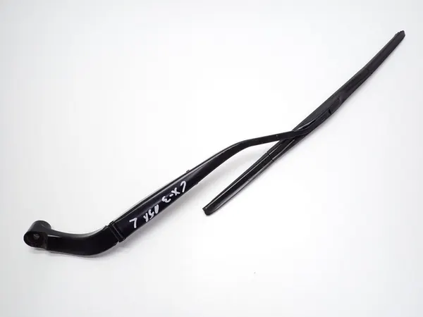 Brazo del limpiaparabris izquierdo Mazda CX-3 2015 image 1