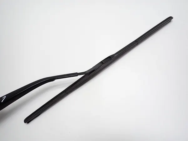 Brazo del limpiaparabris izquierdo Mazda CX-3 2015 image 3