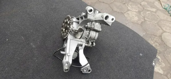 Pompe à huile Jaguar OEM G4D3-6L681-BA 2.0 Diesel image 4