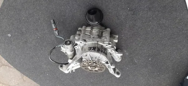 Pompe à huile Jaguar OEM G4D3-6L681-BA 2.0 Diesel image 5