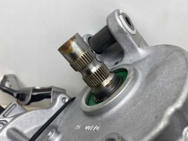 Moteur direction assistée électrique OEM 8965010060 image 6