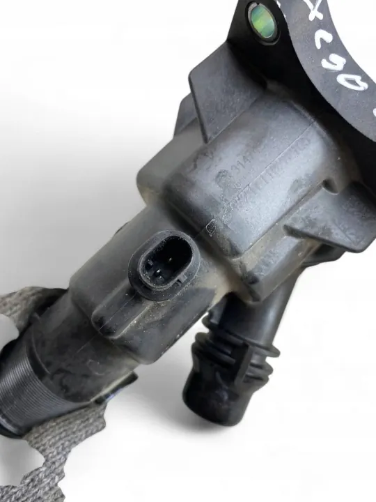 Termostaatin kotelo OEM 31474989 Volvo 2.0:lle image 6