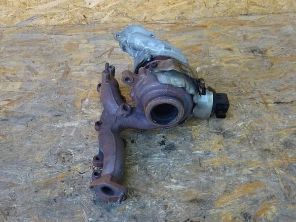 Turbocompresor AUDI A3 8P GOLF VI EOS SCIROCCO 2.0 TDI image 4