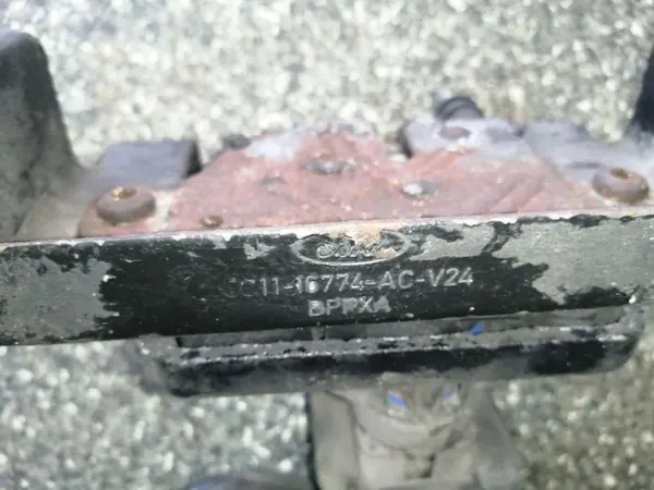 Fecho capô Ford Transit OEM 6C1116774AC Usado image 4