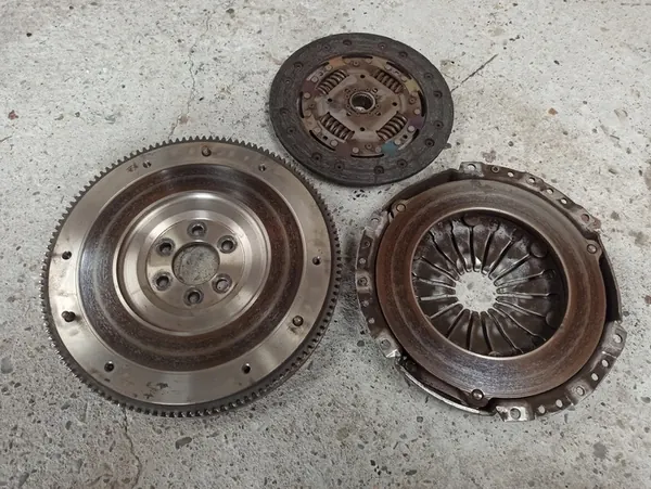 Embreagem SACHS 1.4 Audi VW Seat Skoda 036105271D image 8