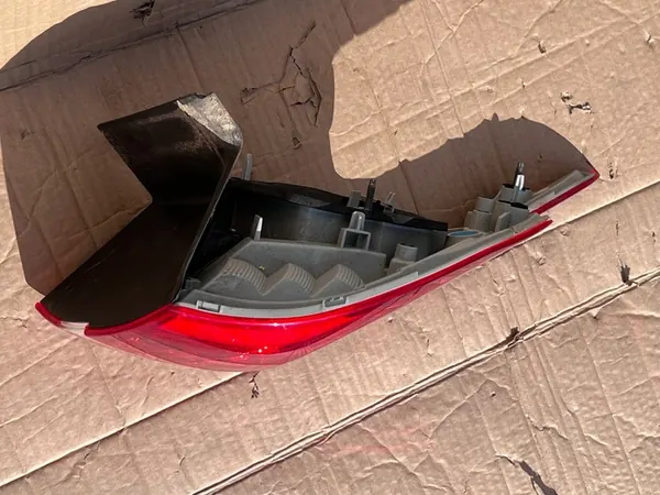 PEUGEOT 308 II T9 Kombi 13- Lámpara LED trasera derecha OEM image 2