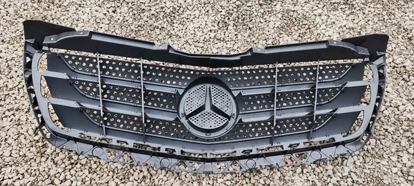 Grille avant Mercedes Sprinter 906 2013-2018 OEM image 9
