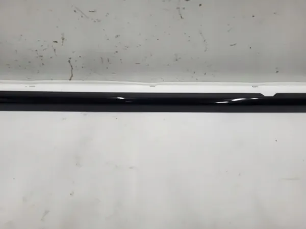 Mercedes Classe C W206 Raspador Porta Traseira Esquerda OEM A2067304100 image 4