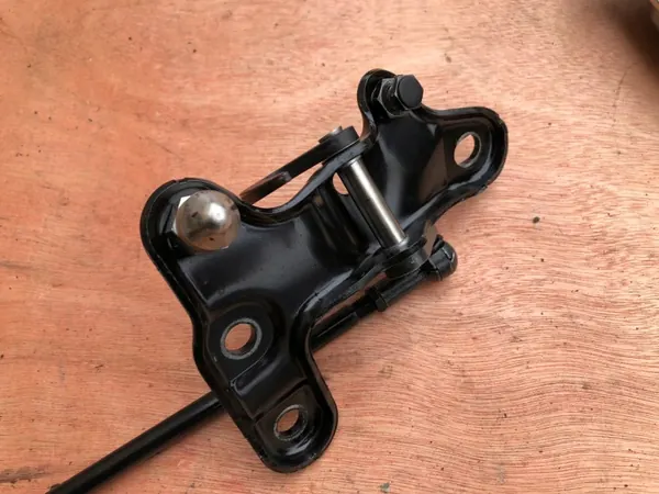 BMW Z4 E89 kattoaukon mekanismi OEM 116009023 image 5