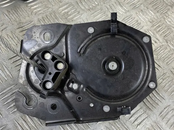 Suporte Roda Sobresselente Jeep OEM 6923394 - Usado image 4