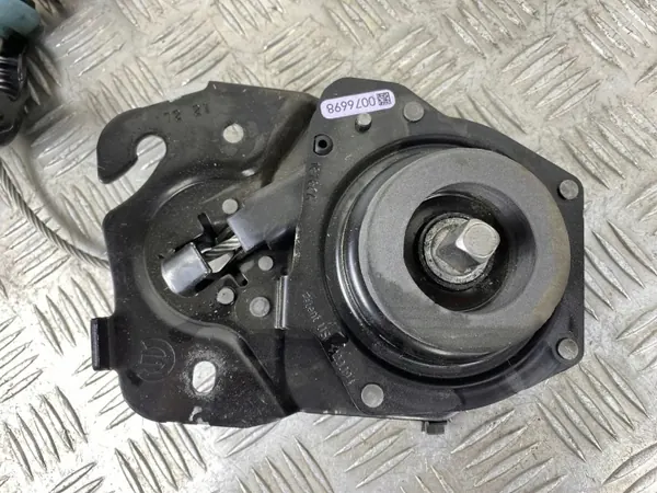 Suporte Roda Sobresselente Jeep OEM 6923394 - Usado image 6