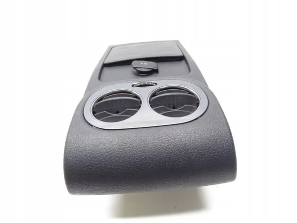 VW Tiguan Taka-Tunnelituuletusritilä OEM 5M0862533D image 3
