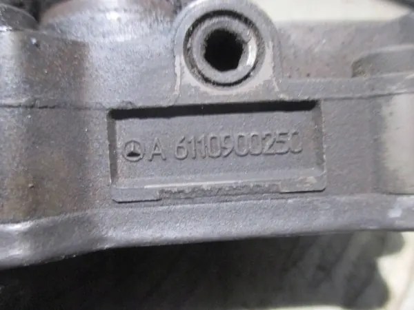Mercedes-Benz A W168 högtrycksbränslepump OEM A6110900250 image 4