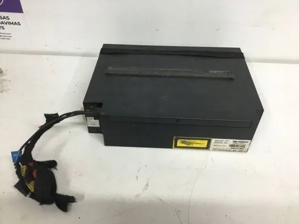 Cambiador CD/DVD Land Rover OEM PB607064 - Usado image 3