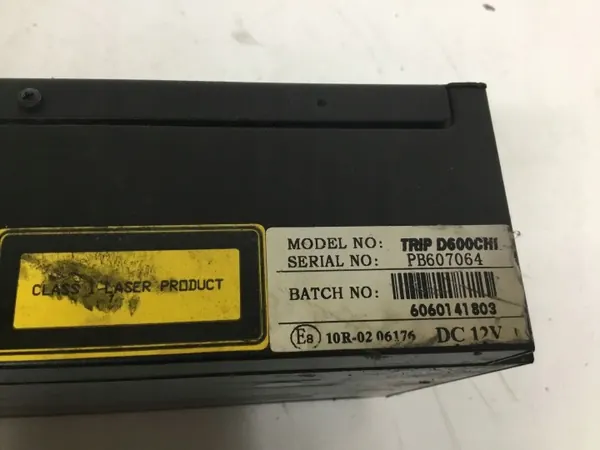 Cambiador CD/DVD Land Rover OEM PB607064 - Usado image 4
