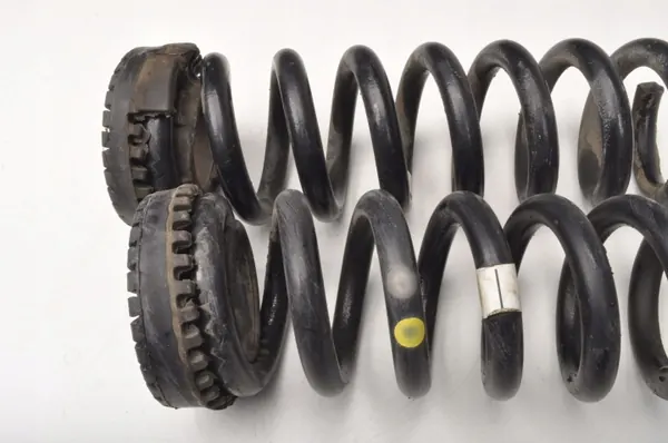 Maserati Ghibli III Hinterfedern OEM 670005266 image 4