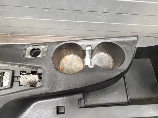 Apoio de braço OEM 13507599 para Chevrolet Camaro 2016 image 8