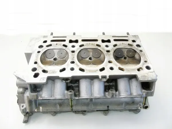 Sylinterikansi OEM 9646721710 3.0L moottorille image 9