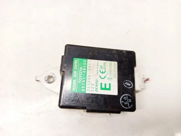 Módulo de control de puerta OEM 8974148150 Lexus RX 2008 image 3