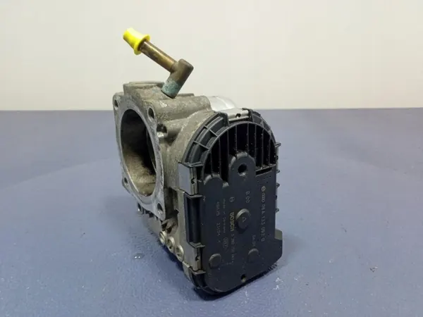 Corps de papillon OEM 06A133062Q pour Skoda Octavia I image 5