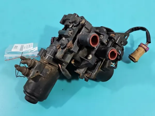 Soupape d'eau Audi OEM 4D0959617A pour A8 D2 image 3
