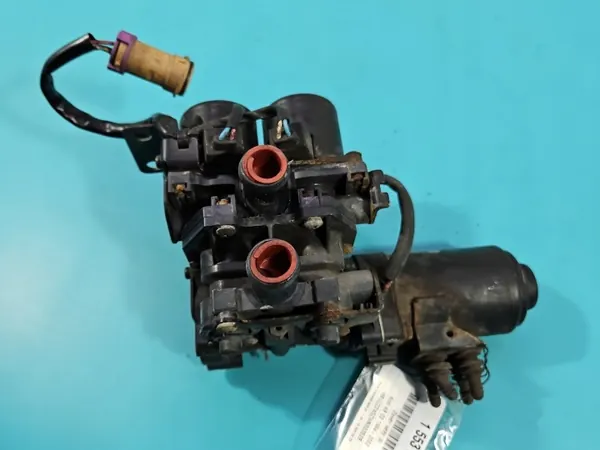 Soupape d'eau Audi OEM 4D0959617A pour A8 D2 image 6