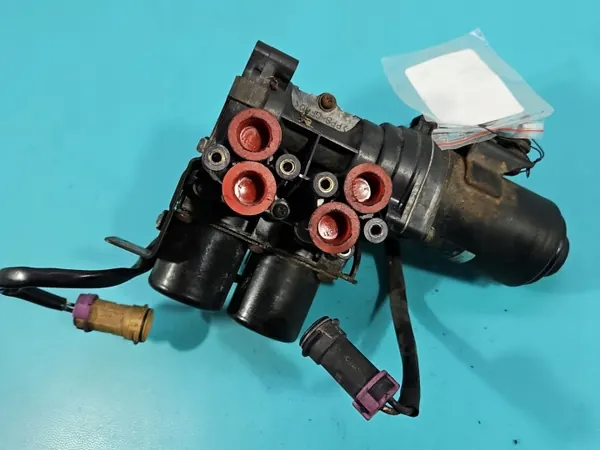 Soupape d'eau Audi OEM 4D0959617A pour A8 D2 image 8