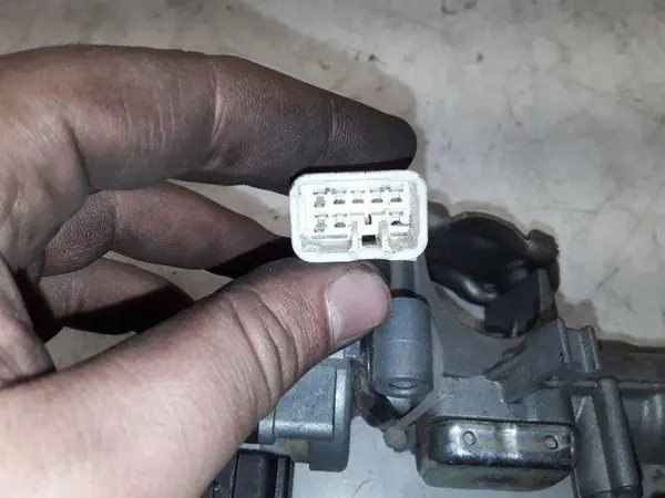 Interruptor de ignição OEM X1T12671M Suzuki Grand Vitara II image 8