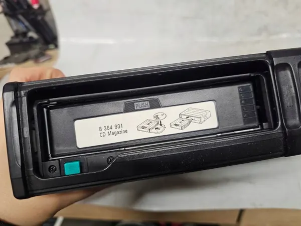 Changer CD BMW 5 E39 OEM 6908948 - Occasion image 6