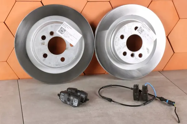 OEM 6891086 Bremscheiben & Beläge Hinten Set 300x20mm image 2