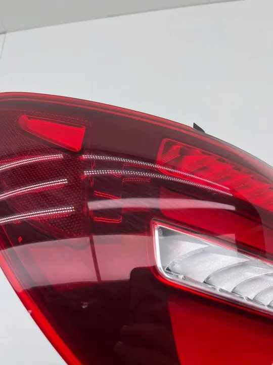 LINKER ACHTERLICHT MERCEDES W246 LCI A2469068700 image 9