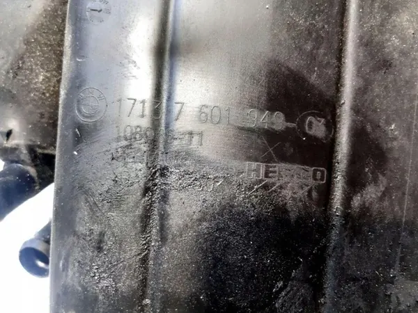 BMW OE 1713760194903 Uitzettank voor 5 GT F07 image 4