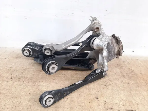 Snodo Posteriore Sinistro Sospensione BMW X3 G01 image 2