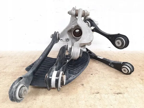 Snodo Posteriore Sinistro Sospensione BMW X3 G01 image 4