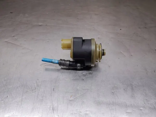 Chauffage de carburant BMW F10 F11 3.0 D 8572527 image 1