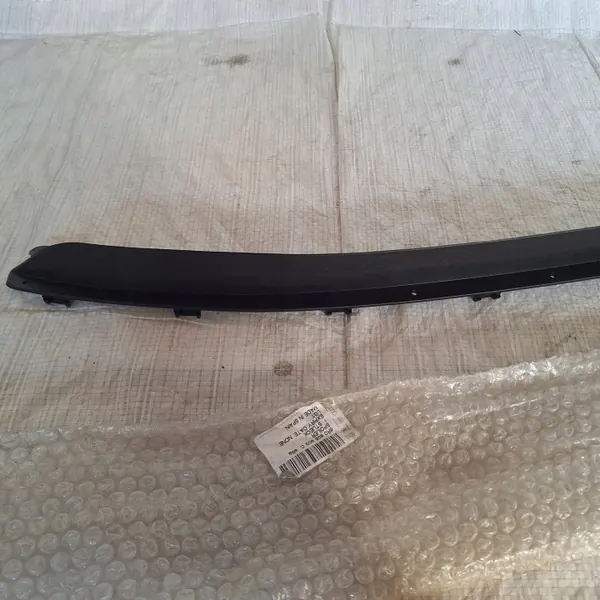 Spoiler de pára-choques VW Polo OEM 6R0805903C image 3