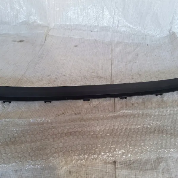 Spoiler de pára-choques VW Polo OEM 6R0805903C image 4