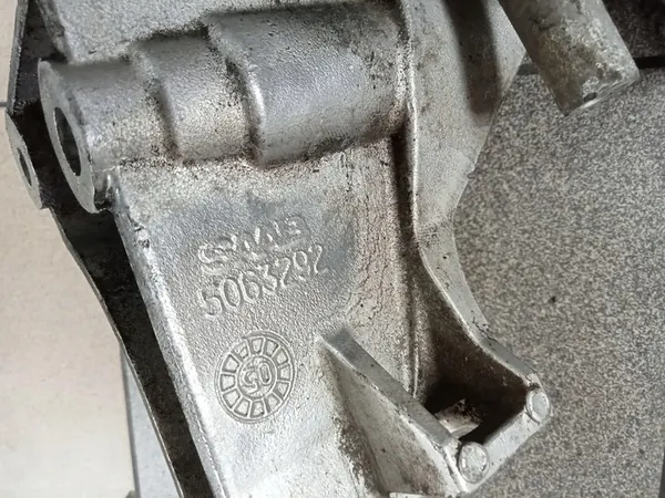 Supporto motore Saab 9-3 II 1.8t 2.0t 2.0T AERO 12756361 image 2