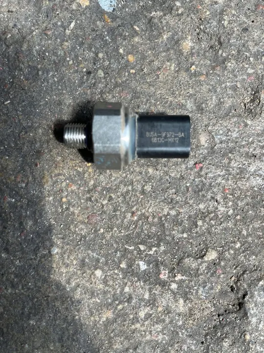 Sensor de presión de combustible FORD FOCUS MK3 EDGE II BU5A-9F972BA image 2