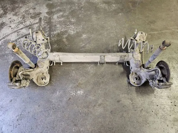 OEM ESH7200 taka-akselipalkki Peugeot 208 2015 image 2