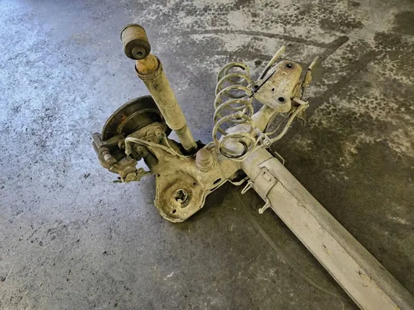 OEM ESH7200 taka-akselipalkki Peugeot 208 2015 image 8