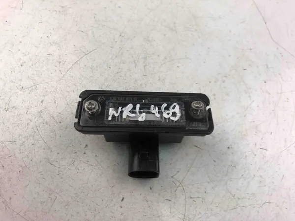 Registreringsljusram VW GOLF V 1J6943021B image 2