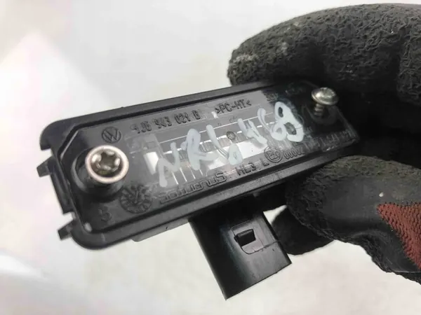 Registreringsljusram VW GOLF V 1J6943021B image 3