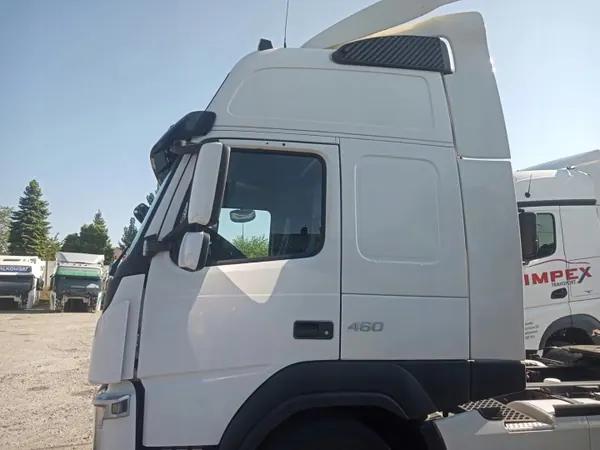 Volvo FM4 XL Cabine Haute Complète OEM 85140140 - 2015 image 4