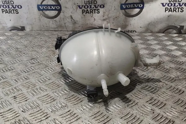 Expansietank MERCEDES-BENZ CLS (C218) A2045000949 image 6