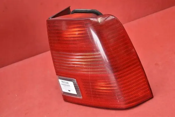 Luz Trasera Derecha VW Passat B5 Sedán 96-00 3B5945096F image 2