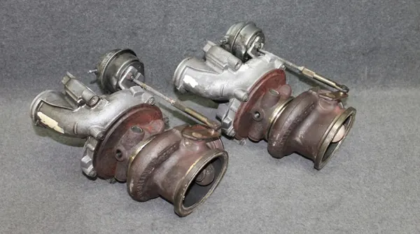 BMW F01 F07 F10 F12 E70 E71 5.0i N63B44A - Turbo image 5