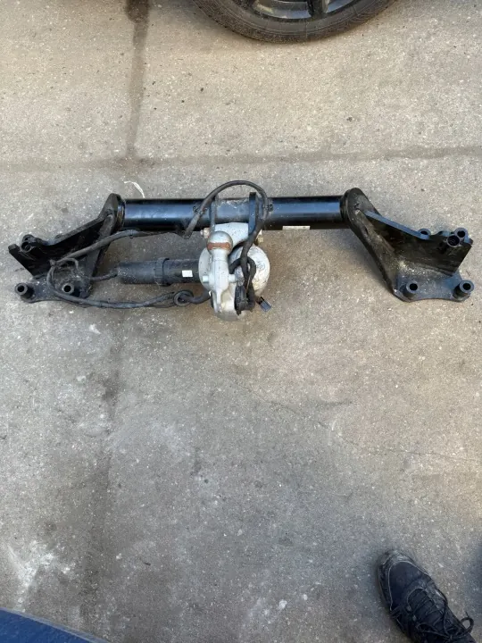 Gancho de remolque eléctrico OEM 760803881H VW Touareg III image 2