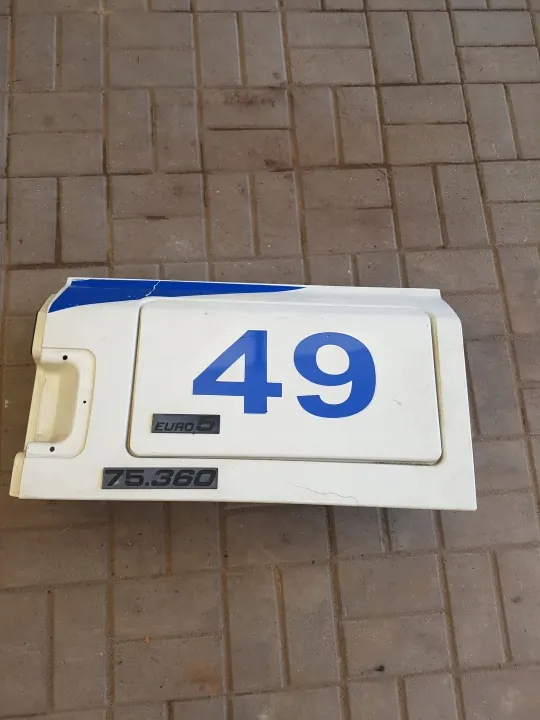 Prolongateur de cabine DAF 75/85 CF avec marche image 2